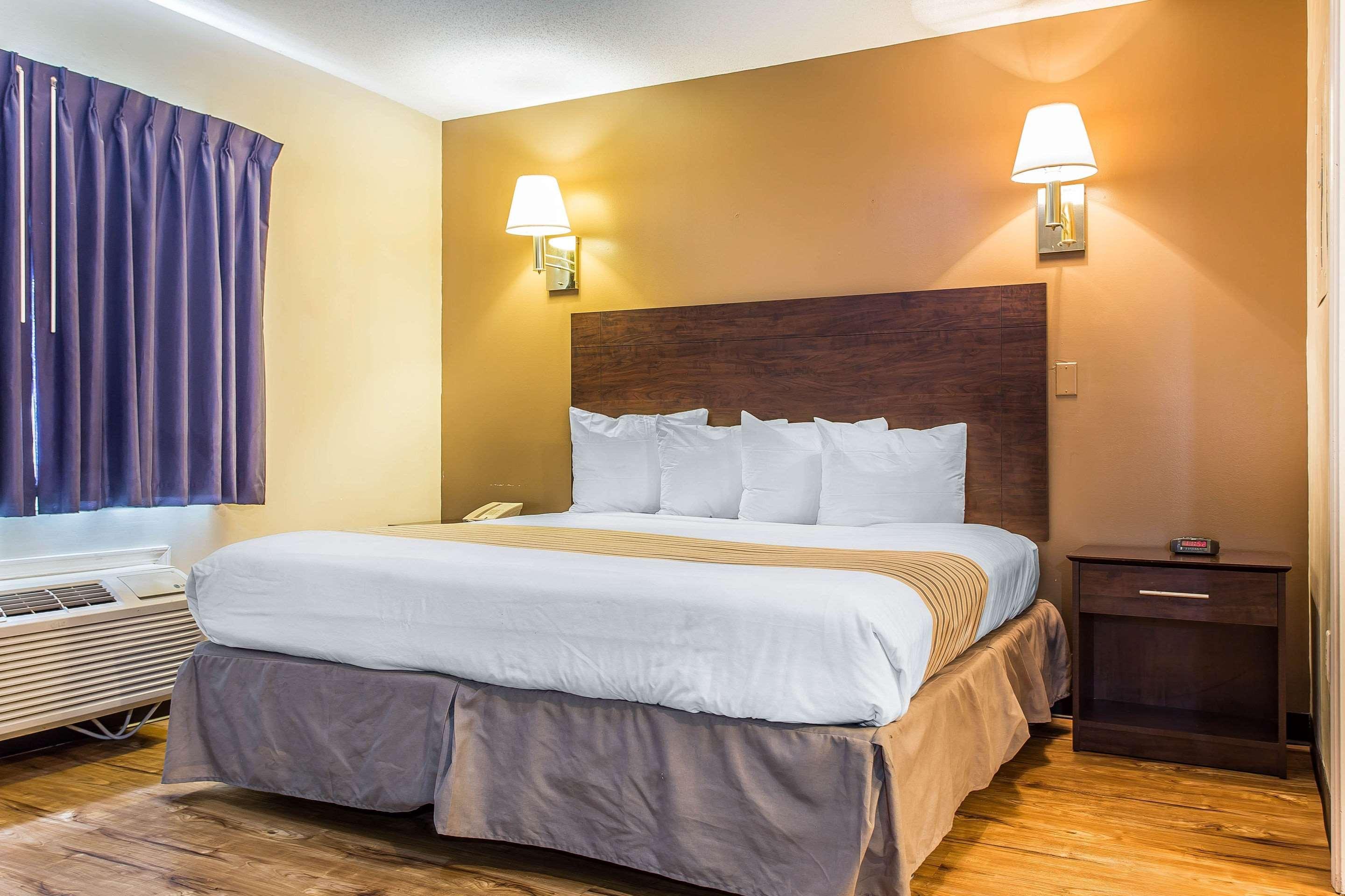 Suburban Studios Near University Of North Carolina-Charlotte Ngoại thất bức ảnh